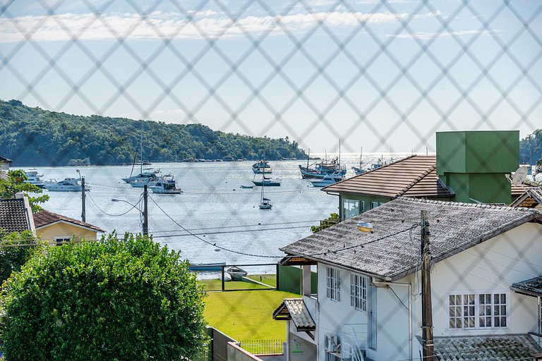 Achei Itapema • Beira-mar e piscina em Porto Belo