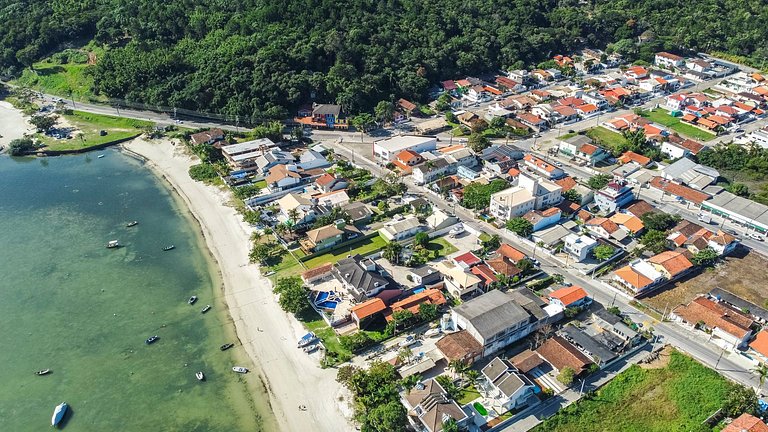 Achei Itapema • Beira-mar e piscina em Porto Belo