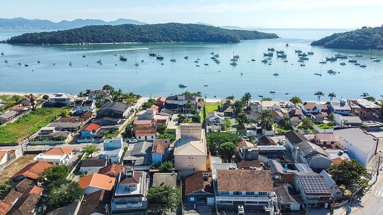 Achei Itapema • Beira-mar e piscina em Porto Belo