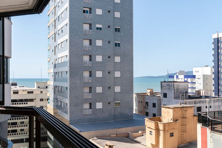 3Q no Coração da Meia Praia, 150m Mar | NAP901