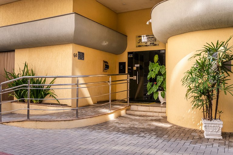 3Q no Coração da Meia Praia, 150m Mar | NAP901