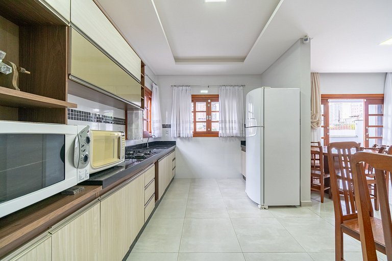 Achei Itapema • Casa, 4 suítes + Área Gourmet