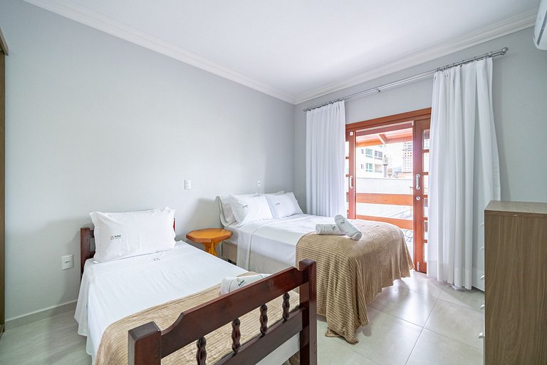 Achei Itapema • Casa, 4 suítes + Área Gourmet