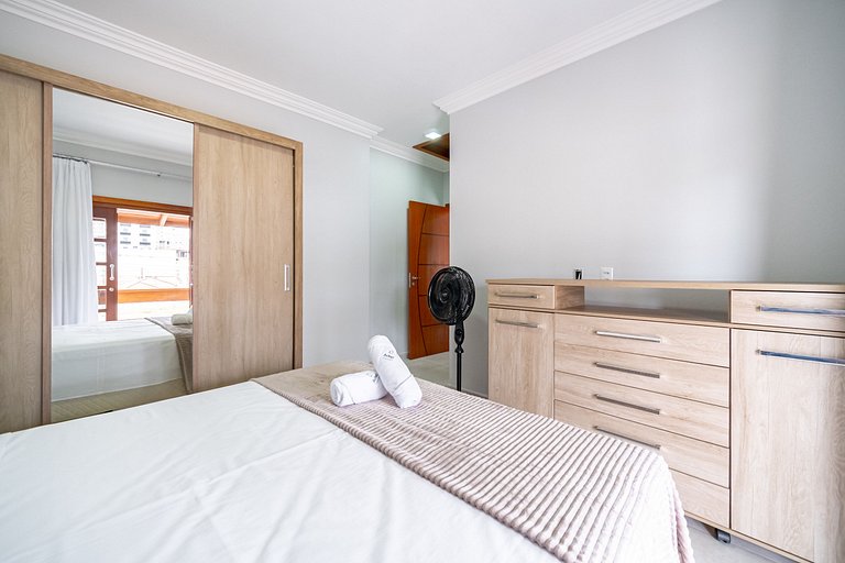 Achei Itapema • Casa, 4 suítes + Área Gourmet