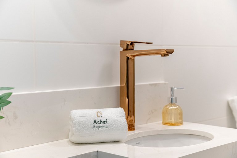 Achei Itapema • Beira Mar com Terraço Privativo